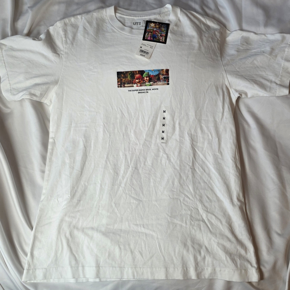 Super Mario Bros Movie Graphic White T-Shirt NWT size Medium